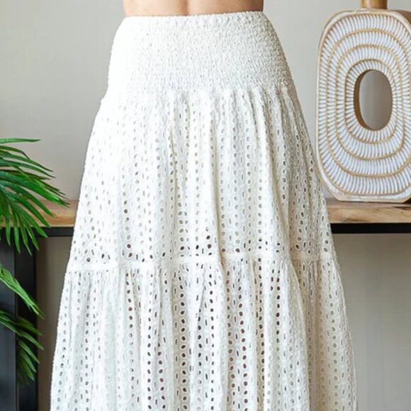 Oli & Hali Mineral Washed Eyelet Tiered Maxi Skirt in Off White New Size Large - Picture 6 of 7